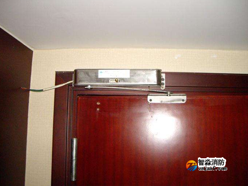 電動閉門器、電磁釋放器維保檢查